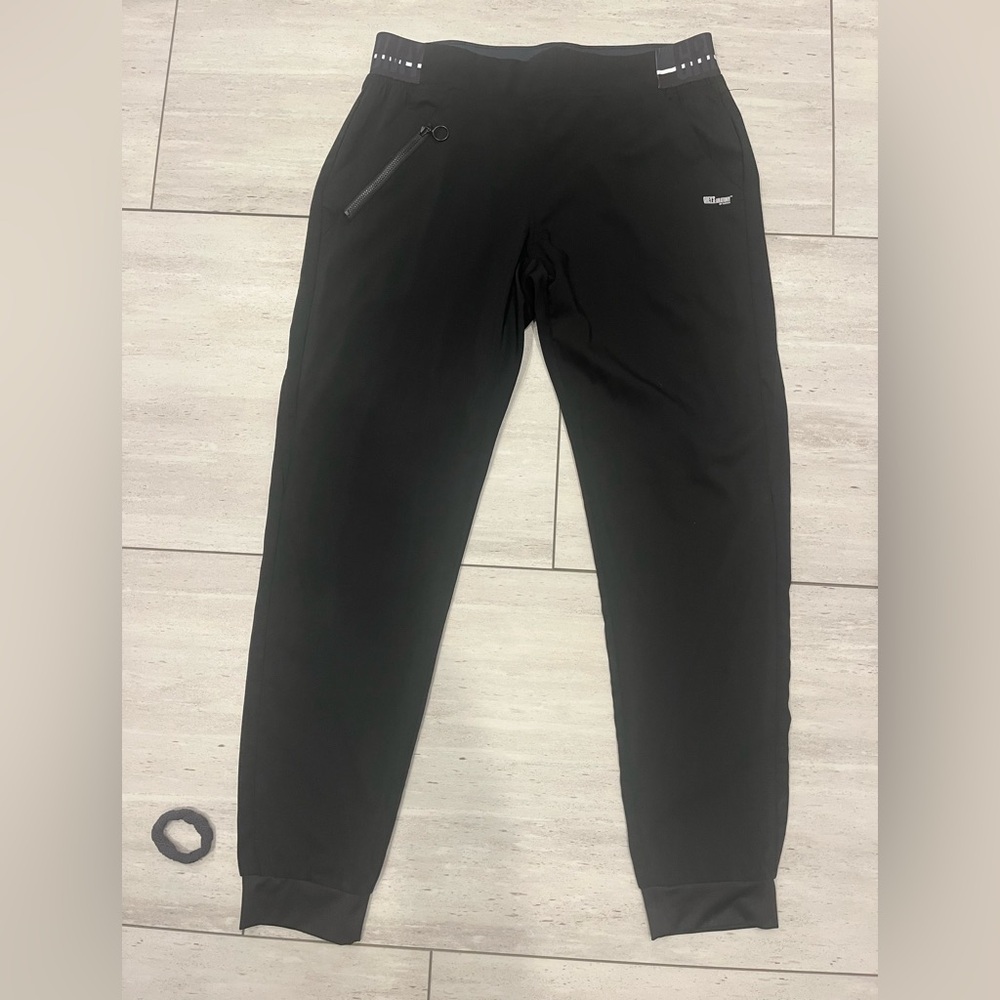 Grey’s Anatomy by Barco black scrub joggers size medium